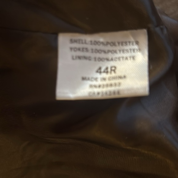 Elegant Two-Tone Men's Blazer - Picture 8 of 9